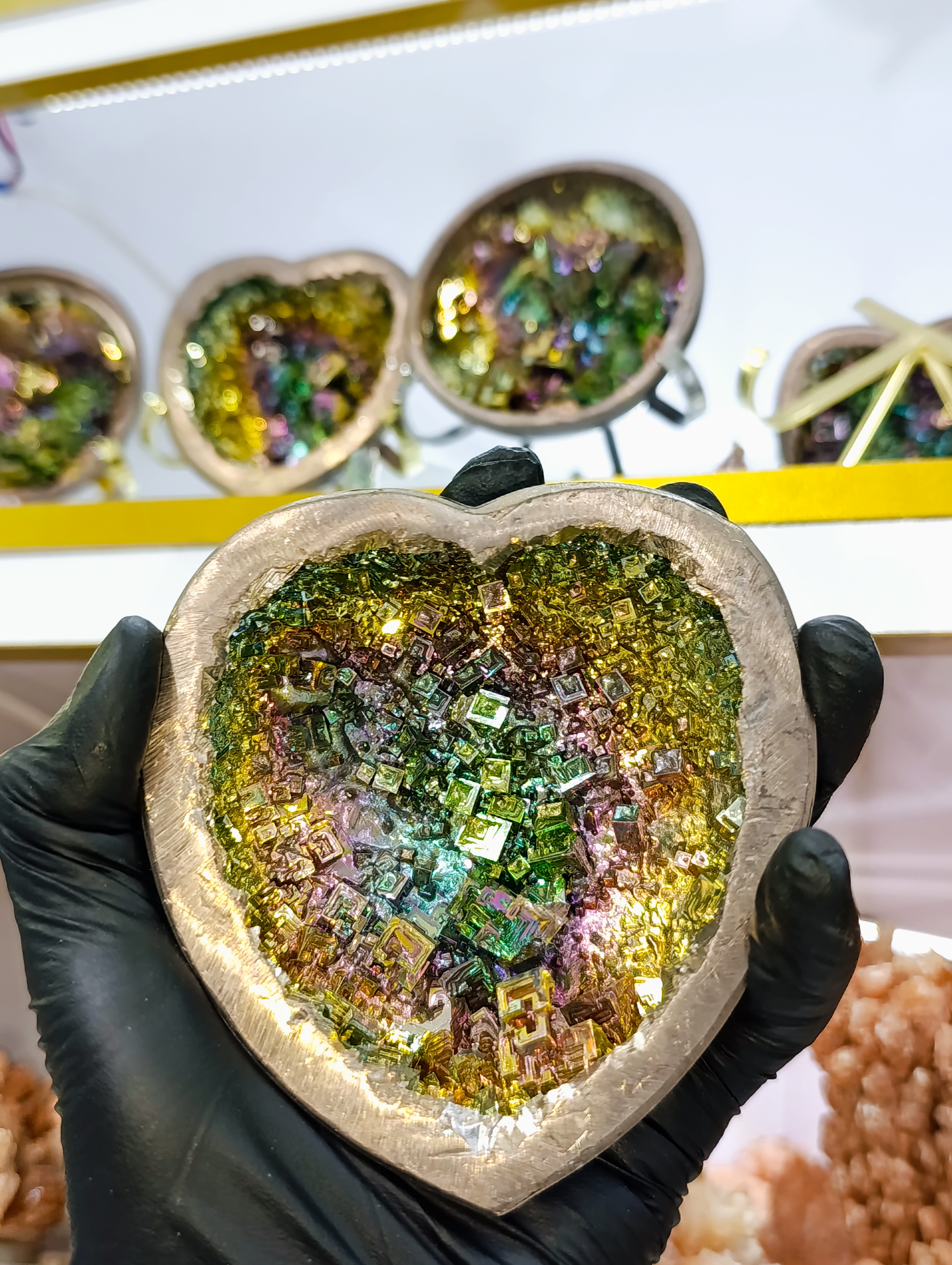 کاسه سنگ بیسموت قلبی (غیر طبیعی) کلکسیونی