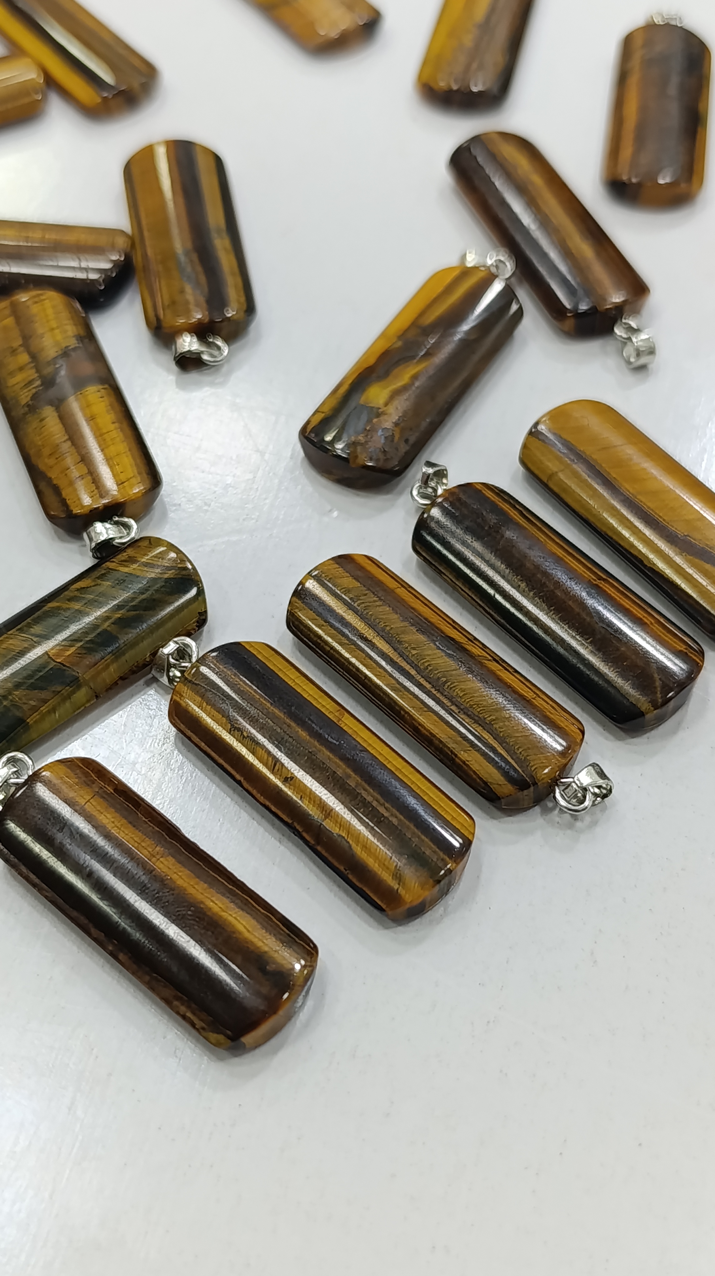 آویز گردنی چشم ببر استوانه ای